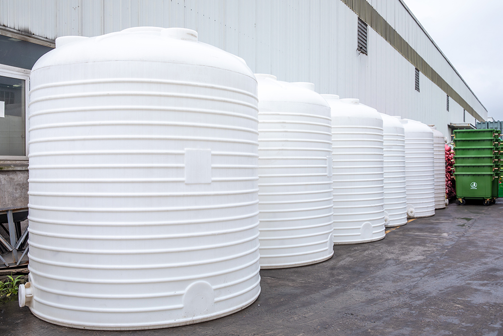 黔西南20吨PE塑料水箱厂家 储罐水塔储罐图片